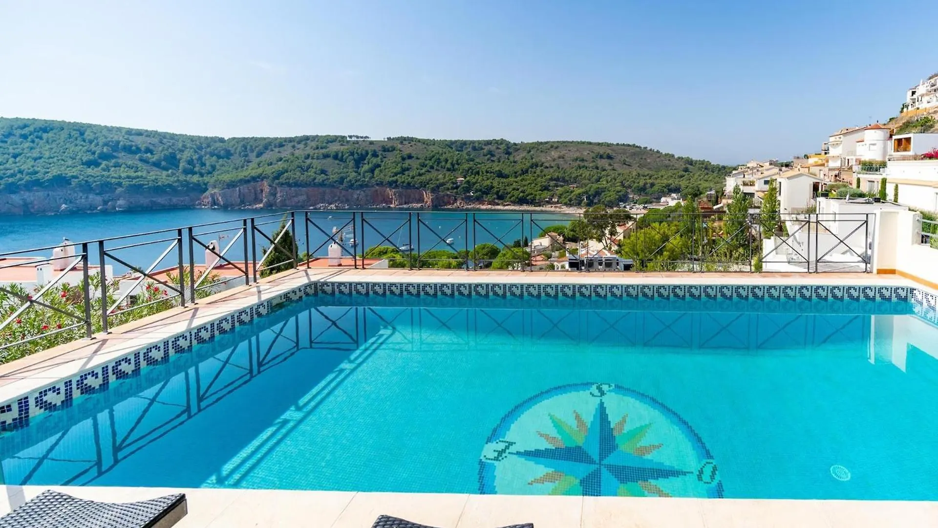 Villa With Views In Costa Brava L' Escala 0*,